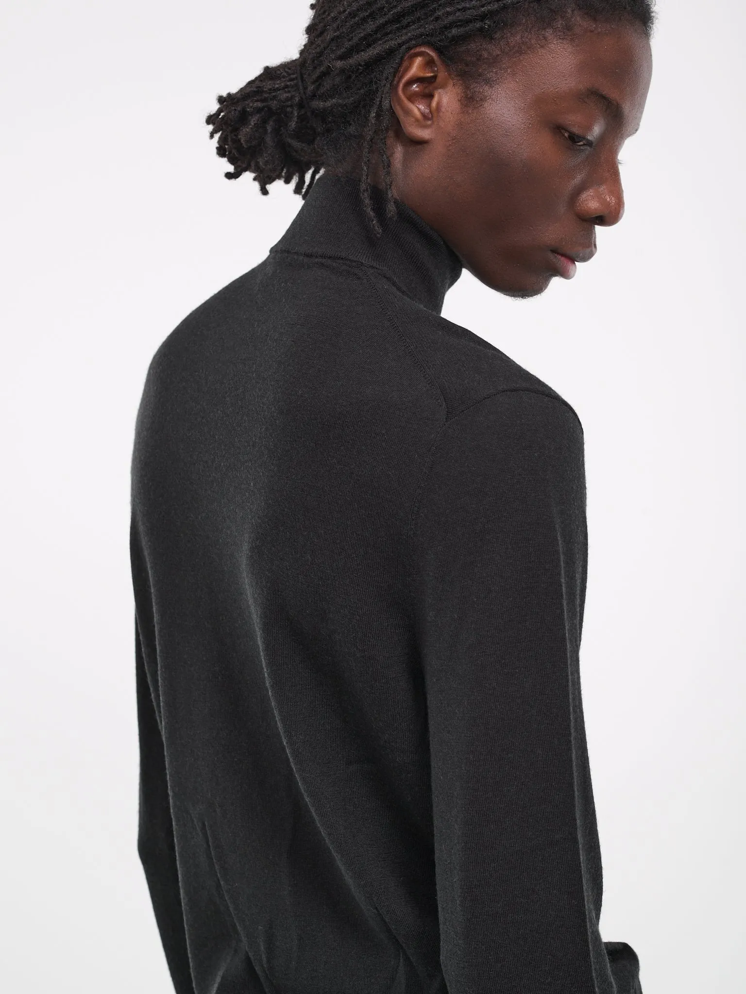 K-Gil Turtleneck (A12445-0CHAU-9XX-DEEP-BLACK)