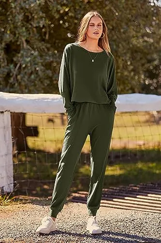 PRETTYGARDEN Women's 2023 Fall Fashion Outfits 2 Piece Sweatsuit Solid Color Long Sleeve Pullover Long Pants (Khaki,XX-Large)