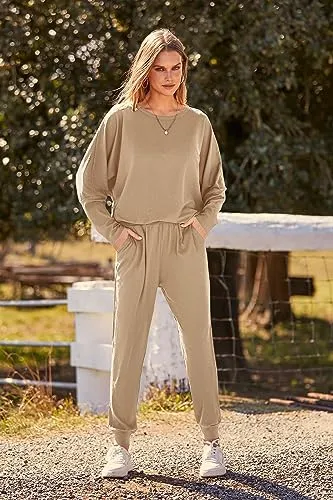 PRETTYGARDEN Women's 2023 Fall Fashion Outfits 2 Piece Sweatsuit Solid Color Long Sleeve Pullover Long Pants (Khaki,XX-Large)