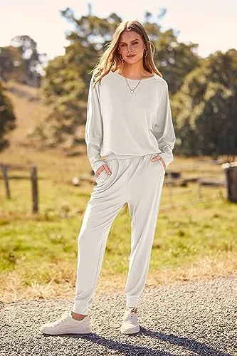 PRETTYGARDEN Women's 2023 Fall Fashion Outfits 2 Piece Sweatsuit Solid Color Long Sleeve Pullover Long Pants (Khaki,XX-Large)